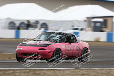 media/Nov-16-2025-CalClub SCCA (Sun) [[2975c16dfc]]/Group 4/Turn 1/